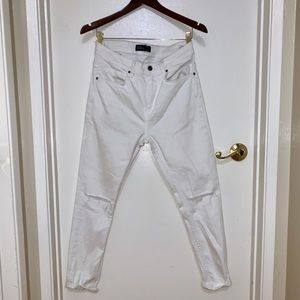 ZARA Man Cropped white denim with razor cut knee